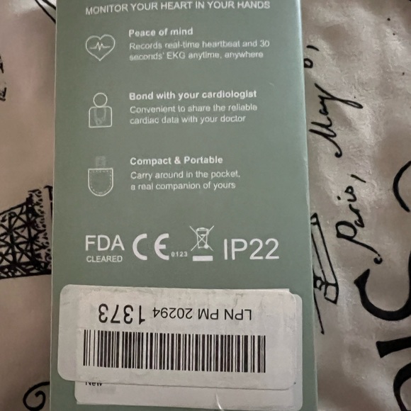 Portable ECG Monitor - Picture 3 of 3